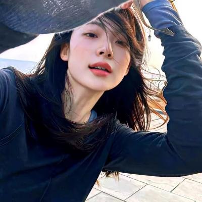 捷运上的女孩
